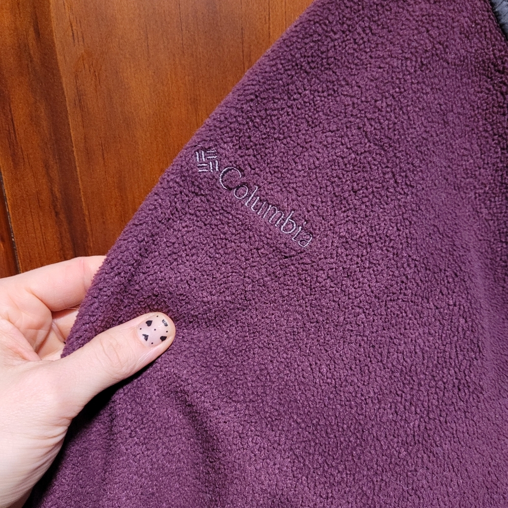 Columbia Zip Up - Picture 4 of 4